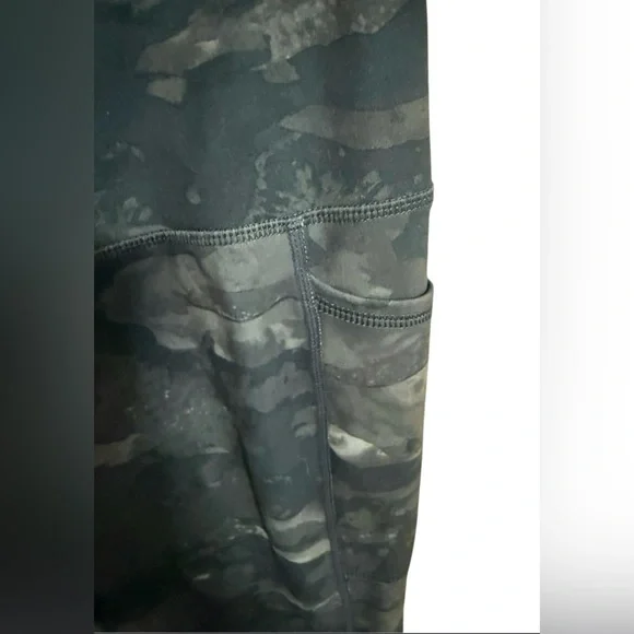 RBX Black and Army Green Camouflage Leggings - Picture 3 of 4